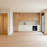 Cuando un cliente nos pide “una reforma que quede perfecta”, normalmente piensa en estética. Sin embargo, en Grup Innova sabemos que la verdadera perfección no nace del acabado final… sino de una serie de decisiones técnicas que parecen pequeñas, pero que transforman por completo cómo se vive una vivienda.